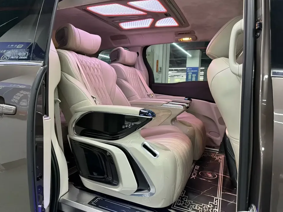 Buick GL8 facelift land business class 2.0T smart model 2023 — миниатюра 5