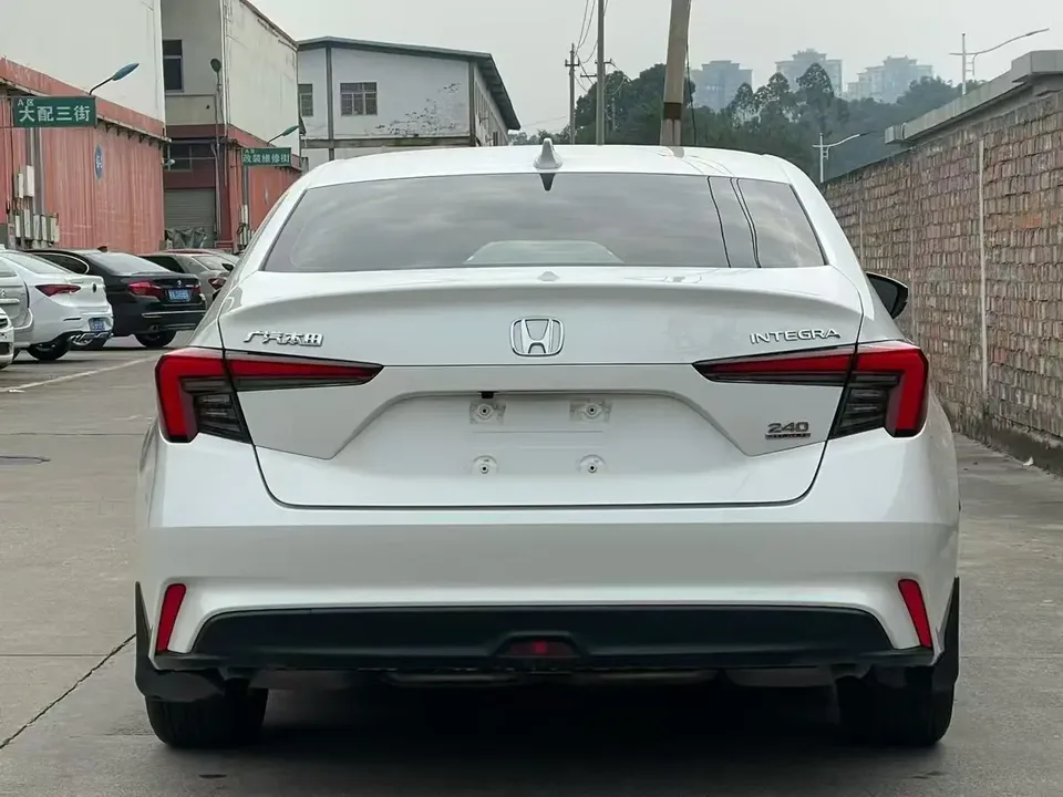 Honda Integra 240TURBO CVT Deluxe Edition 2023 — миниатюра 2