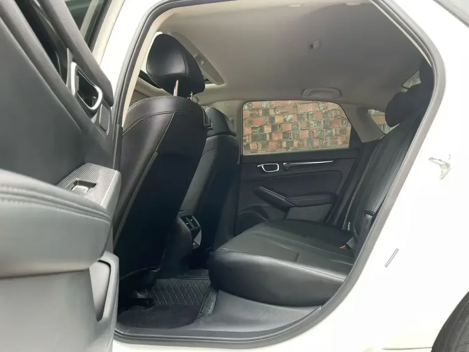 Honda Integra 240TURBO CVT Deluxe Edition 2023 — миниатюра 3