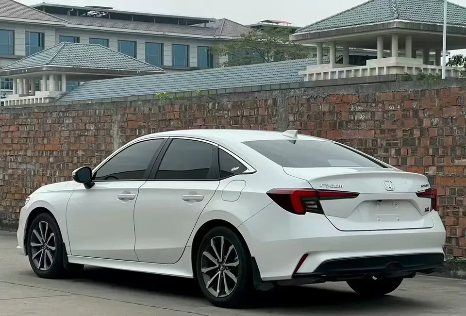 Honda Integra 240TURBO CVT Deluxe Edition 2023 — миниатюра 4
