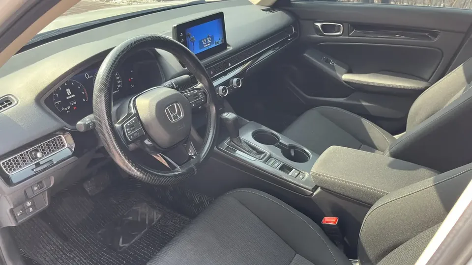 Honda CIVIC Civic 240TURBO CVT Dynamic C-position Customer Special Edition 2023 — миниатюра 3
