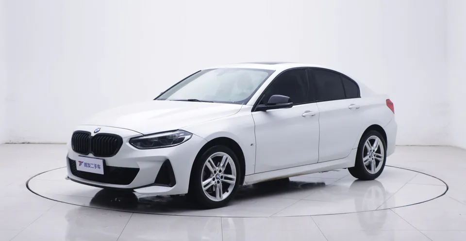 BMW 1 Series BMW 1 Series 2021 120i M Sport Night Edition 2023 — фото 1, купить с доставкой в Москву