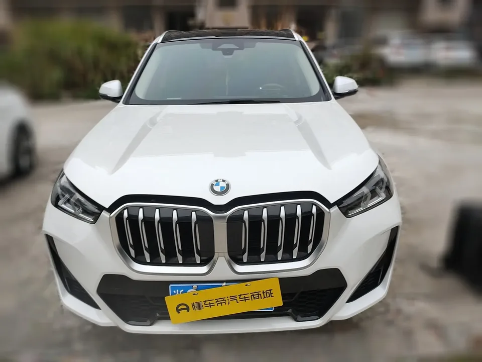 BMW X1 sDrive25Li M Sport Package 2024 — миниатюра 2