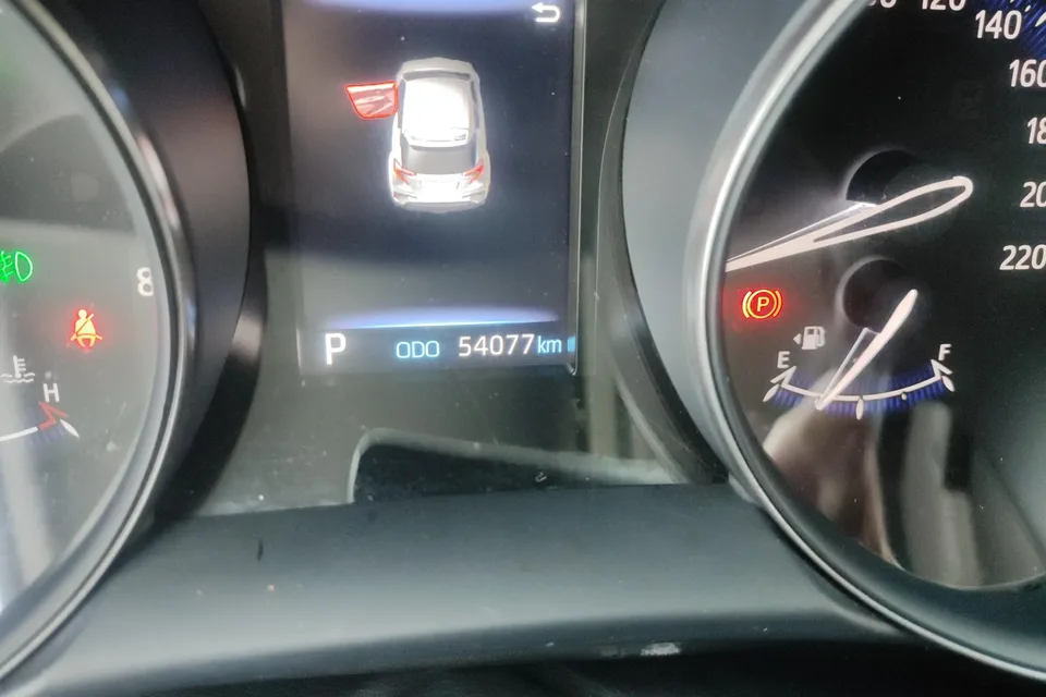 Toyota C-HR Toyota C-HR 2021 2.0L Deluxe Edition 2023 — thumbnail 4