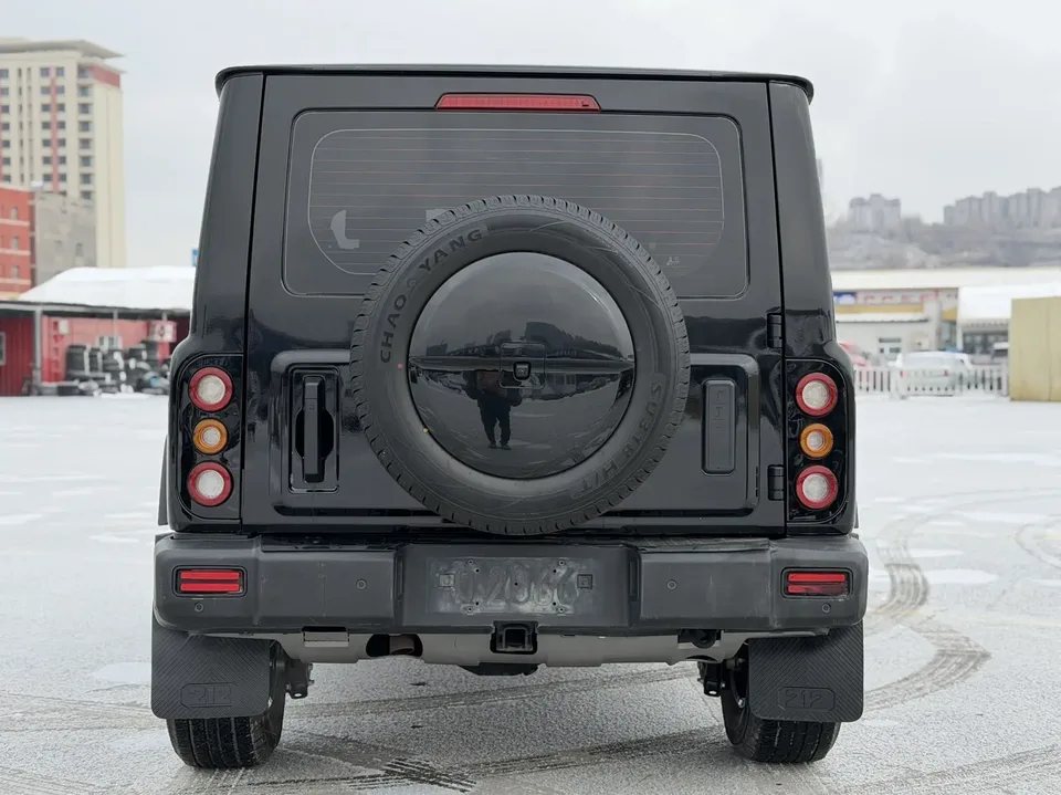 212 T01 T01 2024 2.0T Explorer 2025 — thumbnail 2