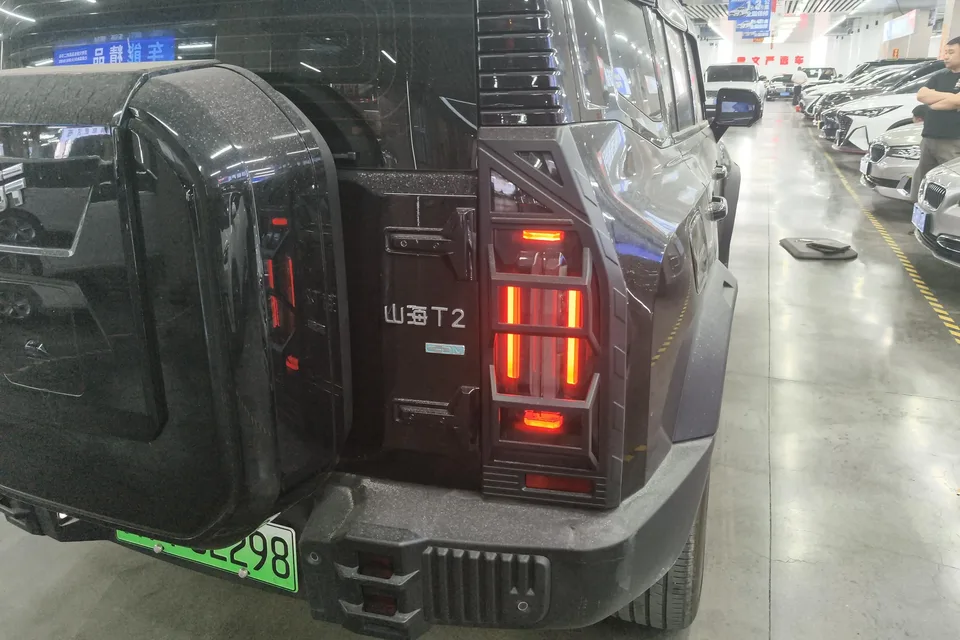 Jietu Shanhai Jetour Traveler C-DM 1.5TD DHT 129km 2WD Forest Edition 2024 — миниатюра 4