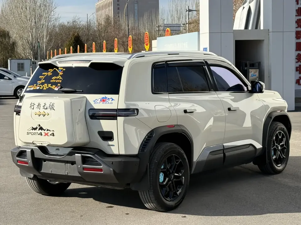 BYD Leopard Titanium 3 501KM Rear-wheel Drive Intelligent Driving Max Edition 2025 — миниатюра 2