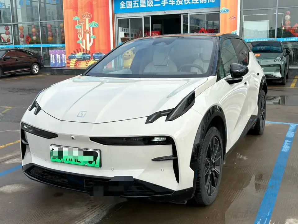 Zeekr X 2024