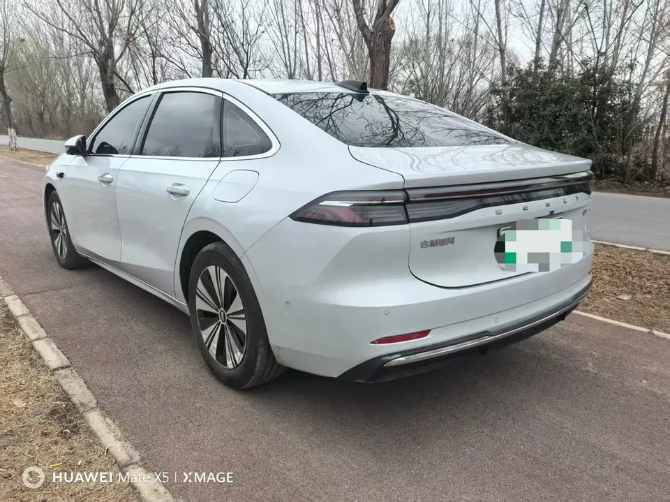 Geely Galaxy A7 PHEV 150km Explorer+ Edition 2025 — миниатюра 3