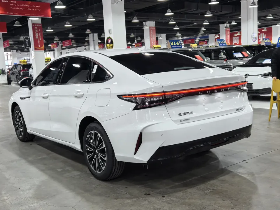 Chery Fengyun A8 127 Zhufeng Edition 2025 — миниатюра 4