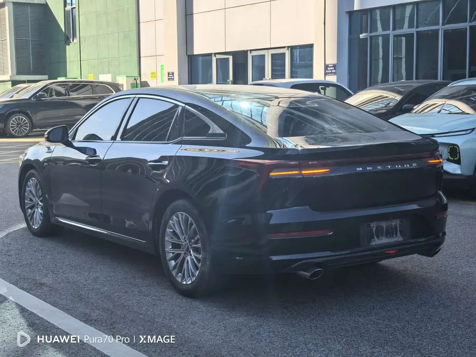 FAW Bestune B70 Bestune B70 2023 third generation 1.5T automatic enjoyment model 2024 — миниатюра 2