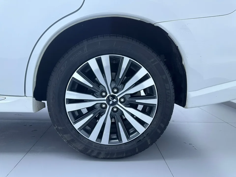 Mitsubishi Outlander 2.0L 2WD Enjoy Edition 5 Seaters 2022 — миниатюра 3