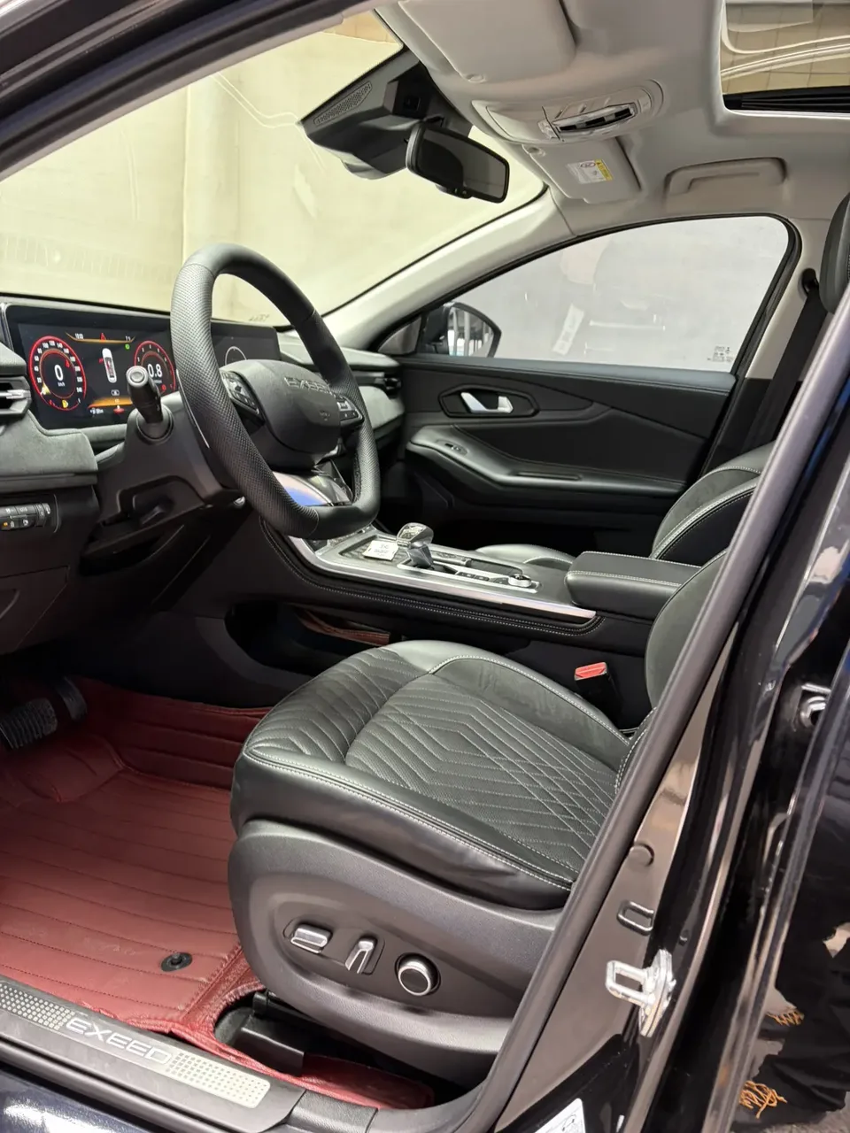 Exeed TXL Xingtu Lingyun 2023 Lingyun 400T 2WD Xingzun Edition 2022 — миниатюра 5