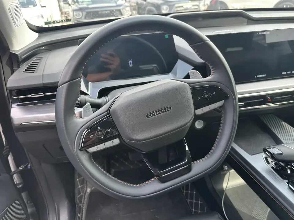 Oshan Changan Auchan Z6 Blue Whale 1.5T DCT smart cool model 2023 — миниатюра 5