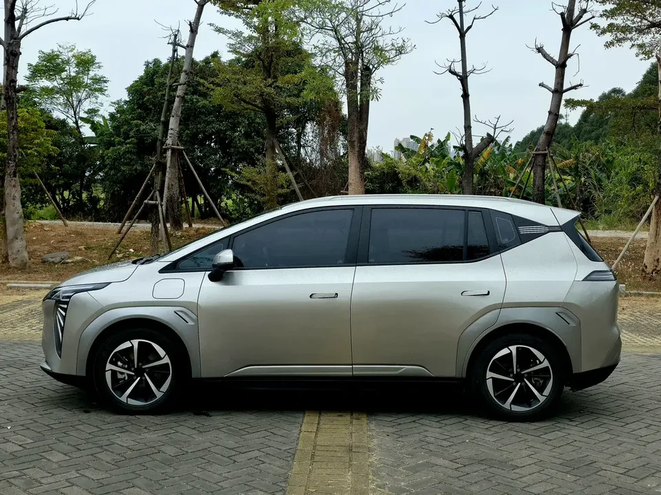 AION Y PLUS 70 Smart Edition 2023 — миниатюра 4