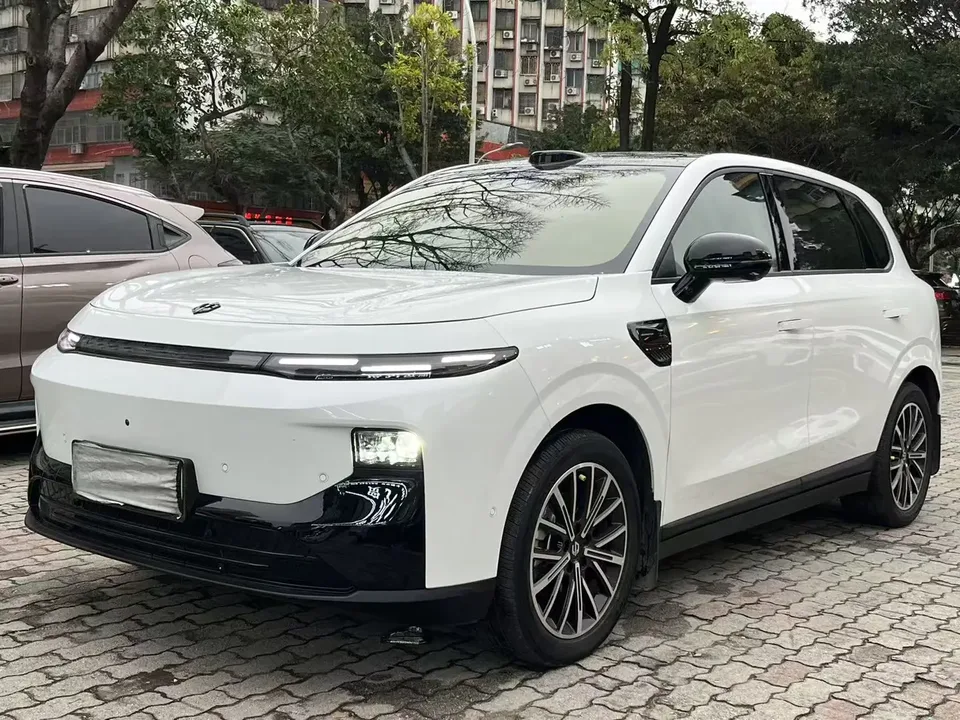 Leapmotor B10 2025