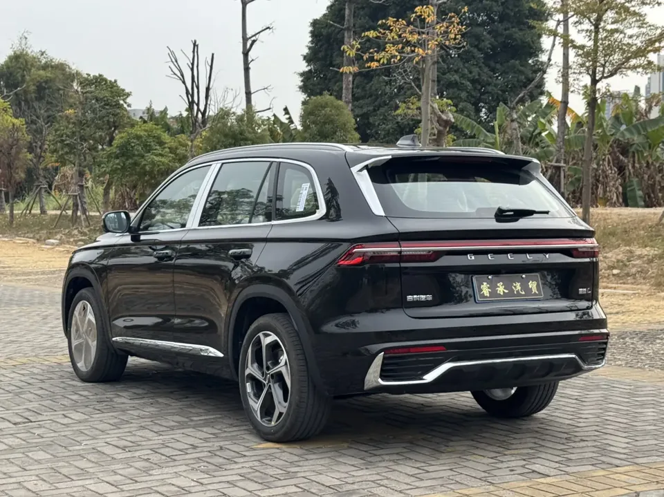 Geely Monjaro Xingyue L 2024 2.0TD DCT EVO 2WD Changfeng Edition 2026 — thumbnail 2