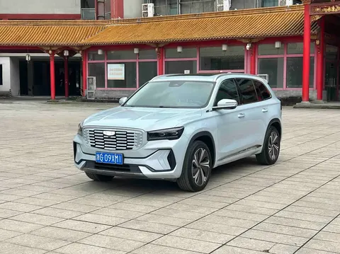 Geely Monjaro 2022 buy in Moscow