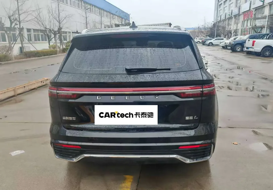 Geely Monjaro 2.0TD DCT EVO 2WD Changfeng Edition 2025 — миниатюра 4
