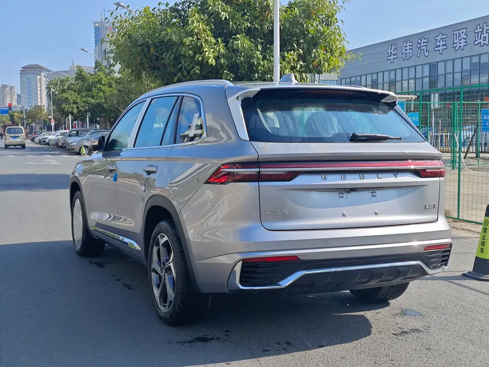 Geely Monjaro Xingyue L 2025 2.0TD DCT EVO two-wheel drive 2026 — миниатюра 4