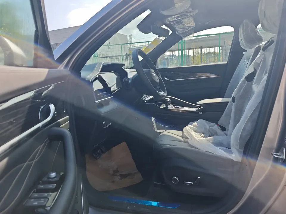 Geely Monjaro Xingyue L 2025 2.0TD DCT EVO two-wheel drive 2026 — миниатюра 5