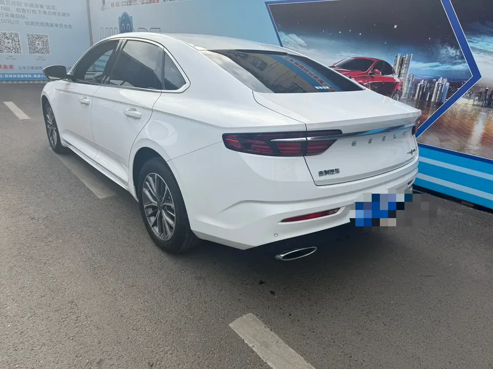 Geely Preface Xing Rui 2023 1.5T Fuyao Edition 2024 — thumbnail 4
