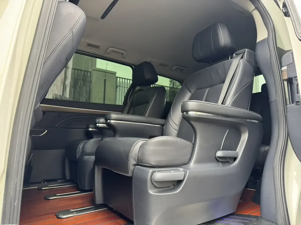 GAC Trumpchi M8 Trumpchi M8 2021 Lead Show Series 390T Exclusive Edition 2022 — миниатюра 3