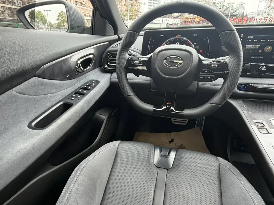 GAC Trumpchi Shadow Leopard 400T Automatic R Max Edition 2024 — миниатюра 3