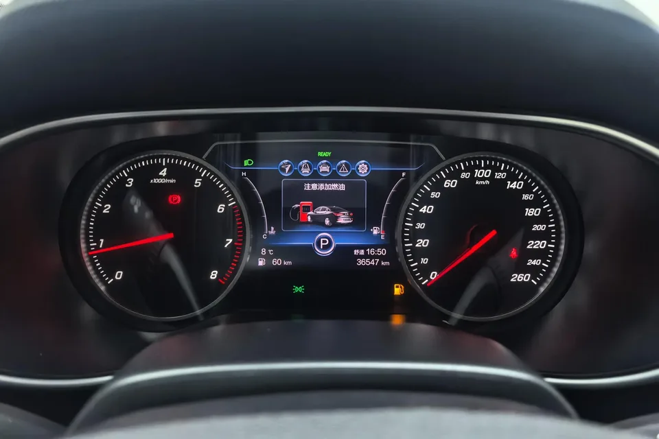 Hongqi H5 classic Hongqi H5 Classic 2022 Classic 1.8T Automatic Intelligent Connected Flag Edition 2023 — миниатюра 4