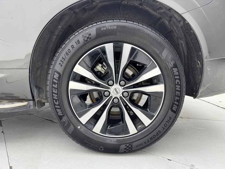 Volvo XC60 Volvo XC60 2022 B5 4WD Zhiyi Deluxe Edition 2022 — thumbnail 3