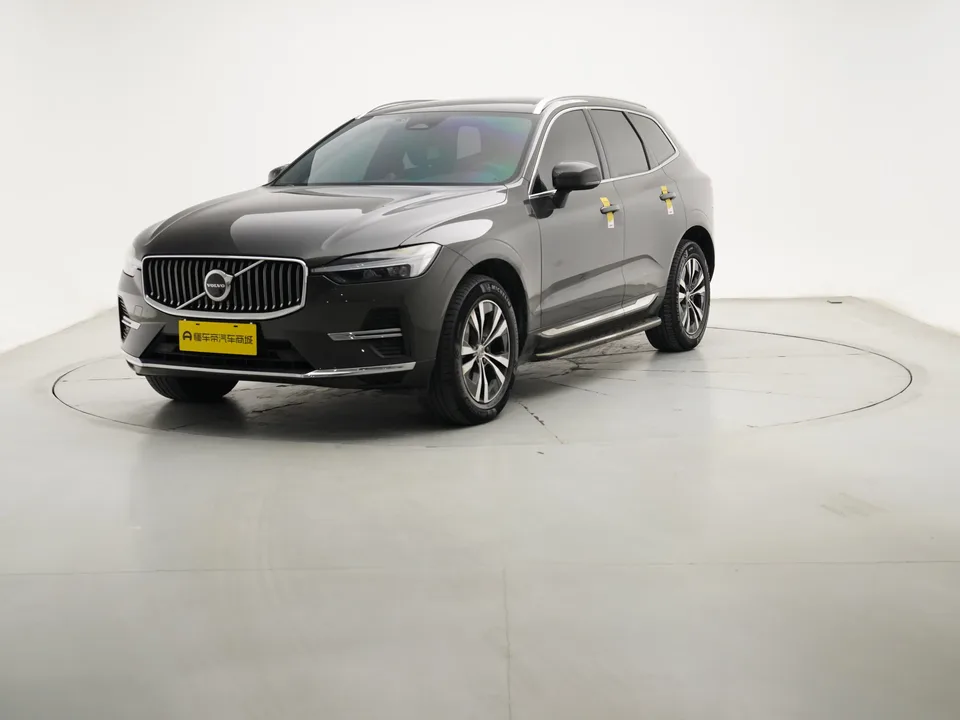 Volvo XC60 Volvo XC60 2022 B5 4WD Zhiyi Deluxe Edition 2022 — photo 1, buy with delivery to Moscow