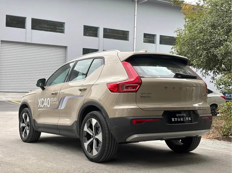 Volvo XC40 Volvo XC40 2025 B4 4WD Zhiyuan Luxury Edition 2024 — миниатюра 2