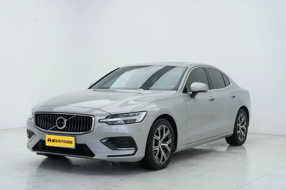 Volvo S60 2023
