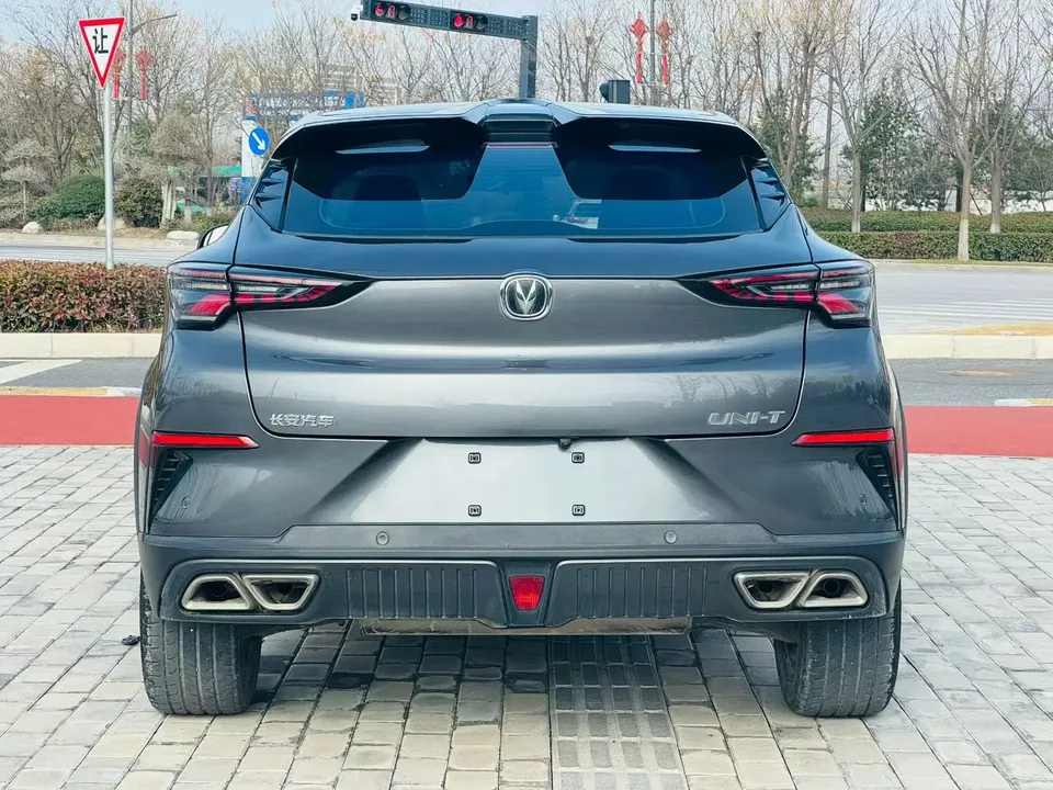 Changan UNI-T Changan UNI-T 2022 1.5T Premium Edition 2022 — миниатюра 2