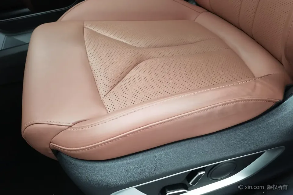 Changan CS75PLUS Third Generation Champion Edition 1.5T Automatic Cruise 2025 — миниатюра 5
