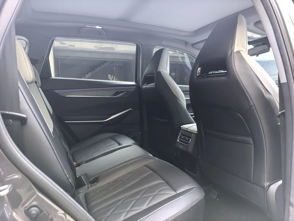 Changan CS75PLUS third generation champion version 1.5T automatic intelligent driving dynamic navigation model 2024 — миниатюра 4