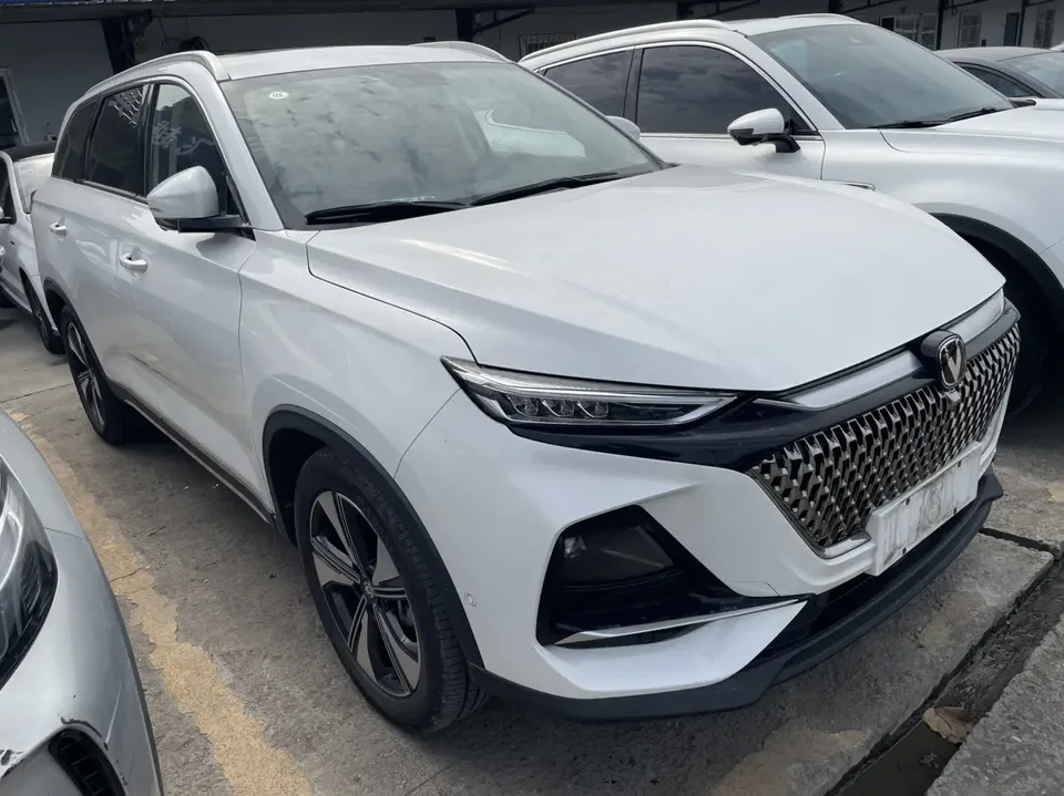 Changan X7 PLUS 1.5T DCT premium 7-seater 2024 — миниатюра 3
