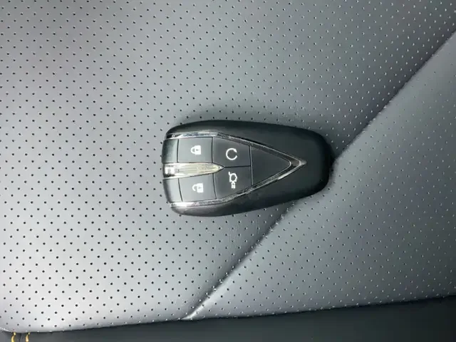Changan UNI-V 1.5T Premium Edition 2023 — миниатюра 3