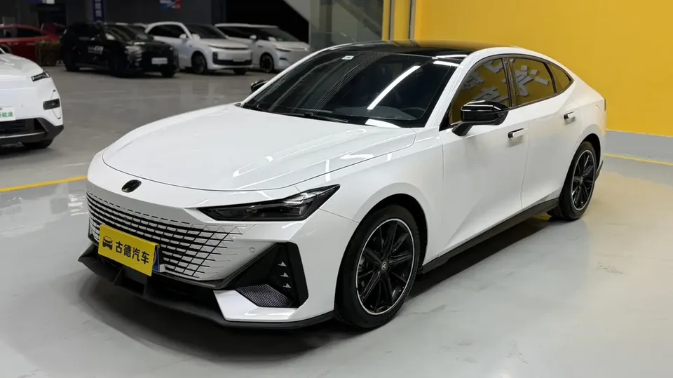 Changan UNI-V 2023
