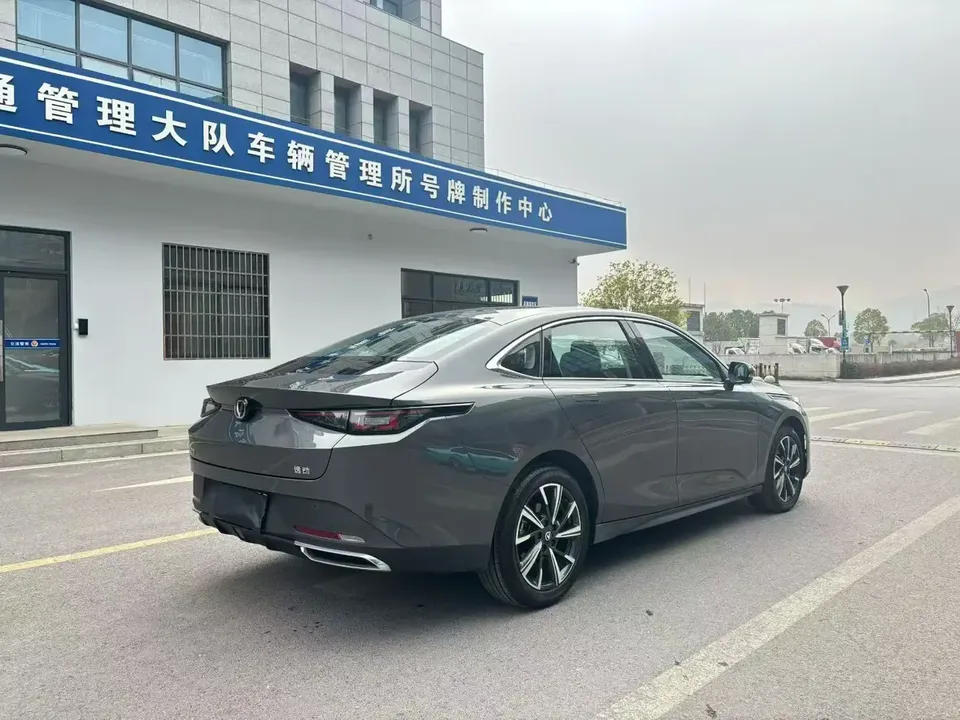 Changan Escape Escape 2024 1.5T DCT flagship model 2025 — thumbnail 2