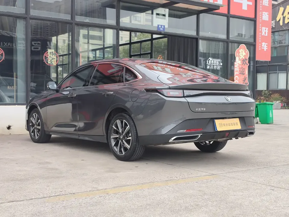Changan Escape Escape 2025 1.5T DCT 500Bar Premium Edition 2025 — thumbnail 2