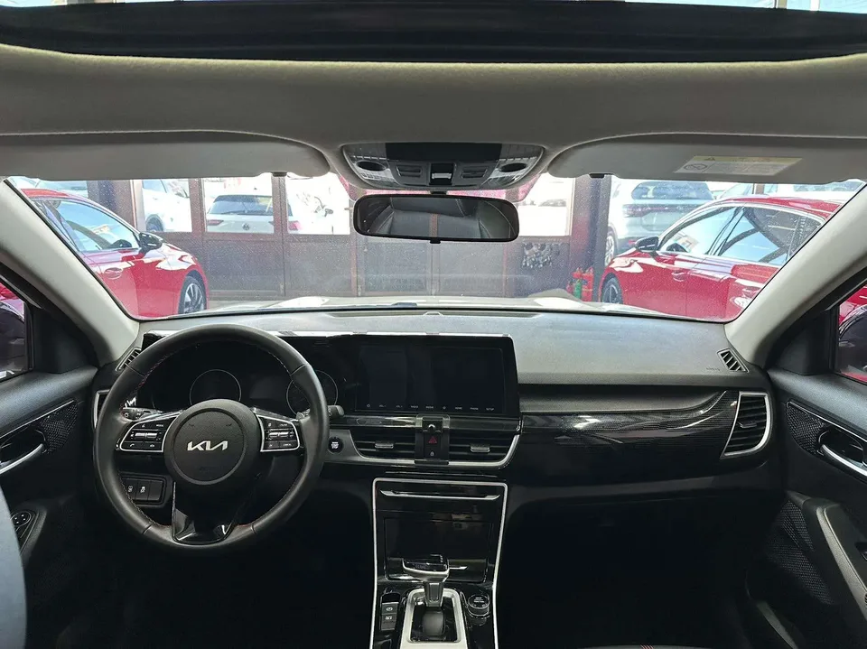 Kia Run proudly Run proudly 2021 1.5L CVT Trend Edition 2022 — thumbnail 3