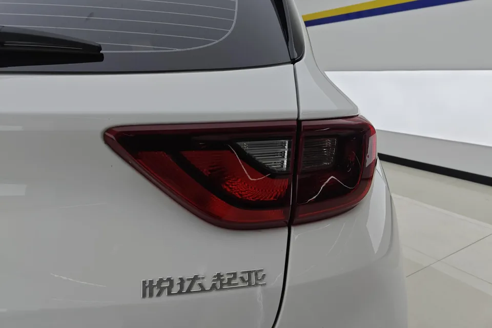 Kia KX1 1.4L CVT fun sunroof model 2025 — миниатюра 2