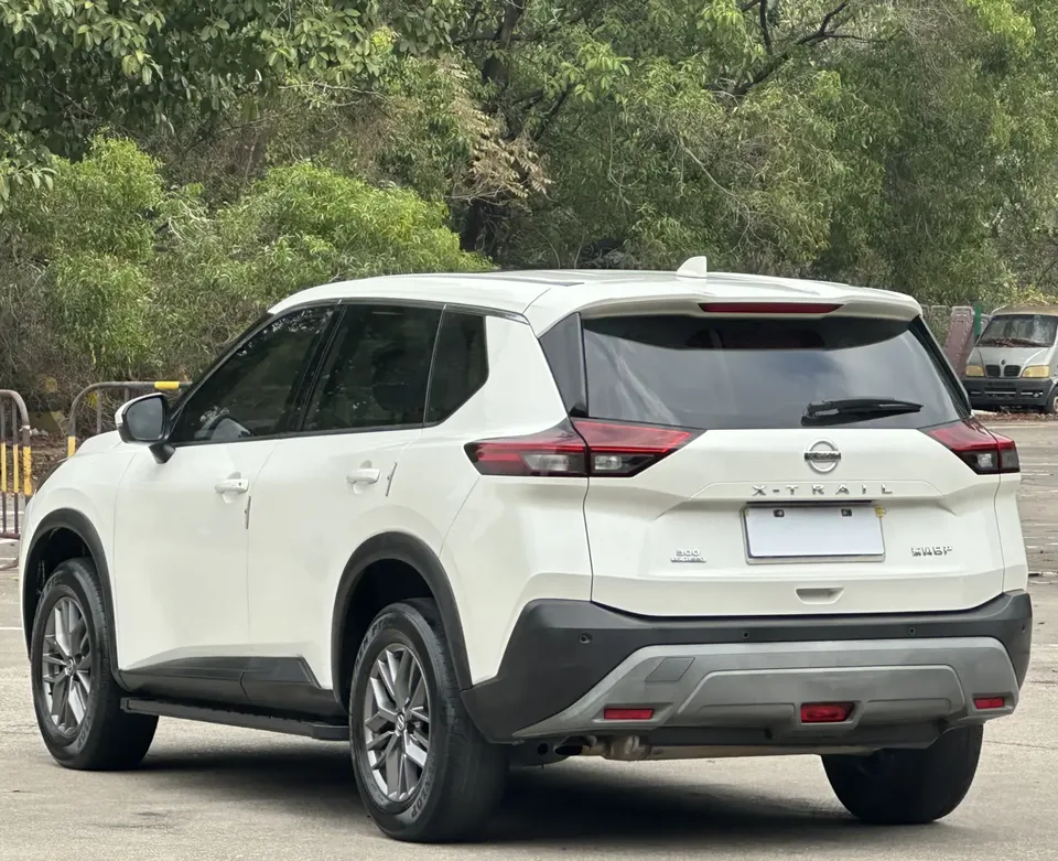 Nissan X-Trail VC-Turbo 300 CVT 2WD Luxury Edition 7 Seaters 2022 — миниатюра 2