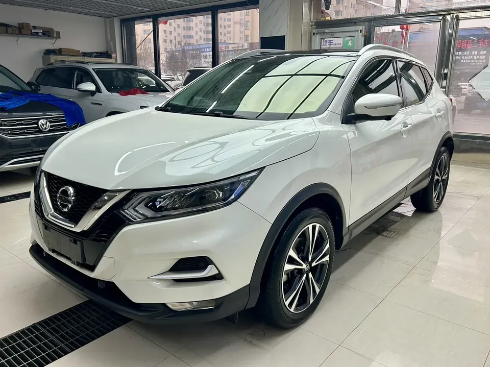 Nissan Qashqai Qashqai 2022 2.0L XV Prem. Deluxe Edition 2022 — photo 1, buy with delivery to Moscow