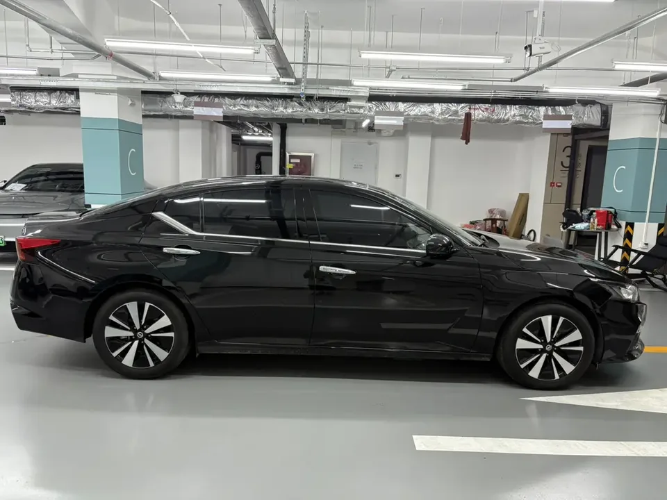 Nissan Altima Teana 2021 2.0L XL Comfort Edition 2022 — миниатюра 4