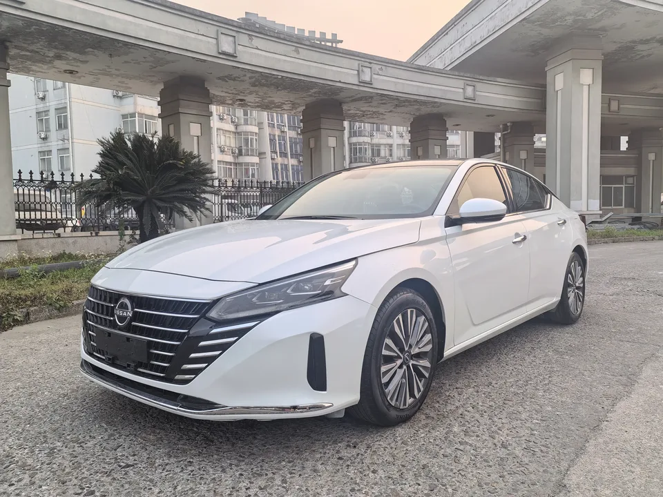 Nissan Altima Teana 2.0L XL-TLS Enjoy Edition 2023 — фото 1, купить с доставкой в Москву