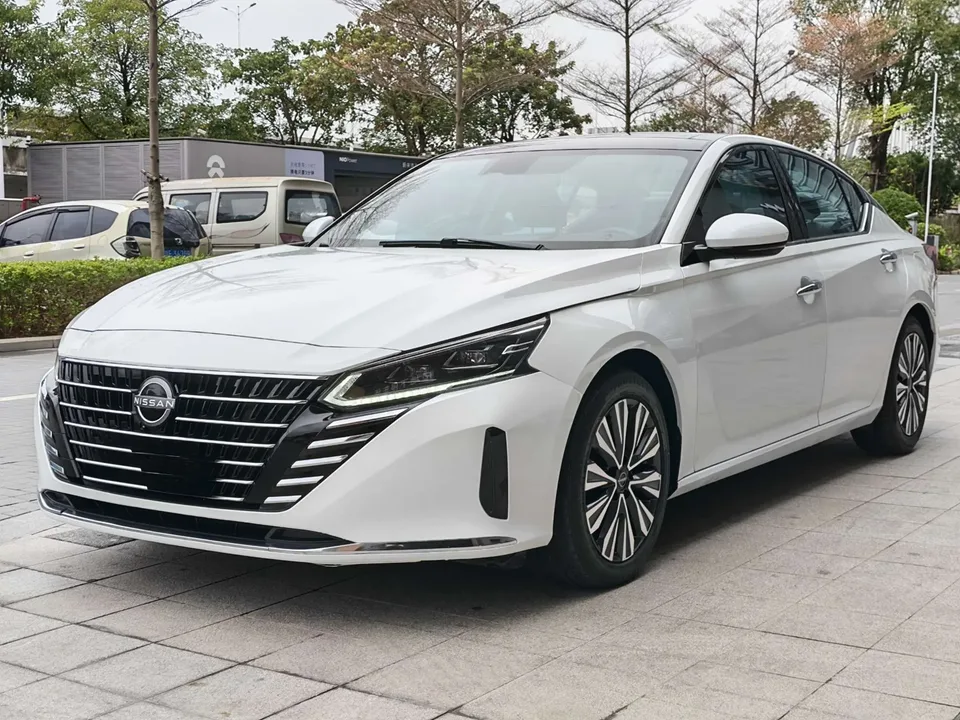 Nissan Altima Teana 2022 Teana 2.0L XL-TLS Enjoy Edition 2023 — photo 1, buy with delivery to Moscow