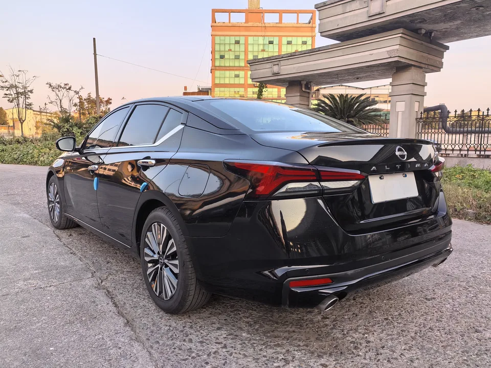 Nissan Altima Sound of nature 2022 2.0L XE Pure Edition 2023 — thumbnail 3