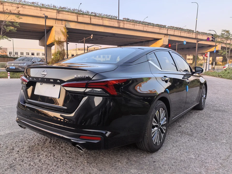 Nissan Altima Sound of nature 2022 2.0L XE Pure Edition 2023 — thumbnail 5